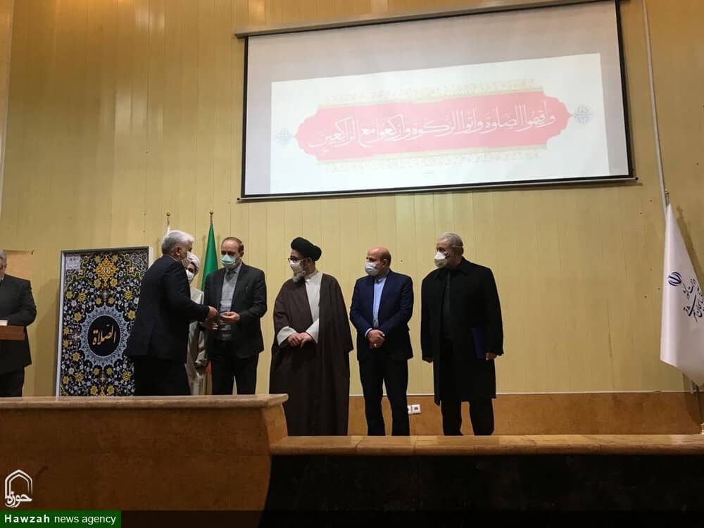 کسب رتبه شایسته تقدیر در ارزیابی عملکرد اقامه نماز 