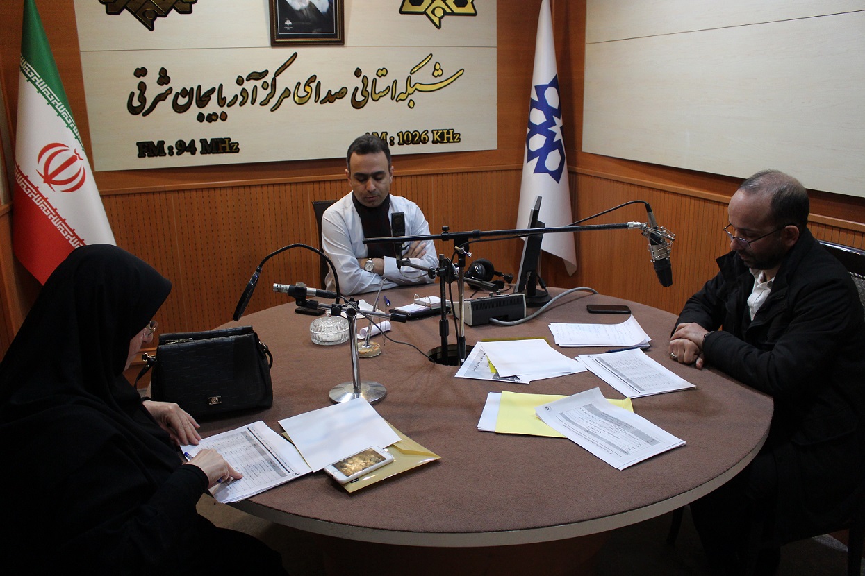 مدیرعامل شرکت برق منطقه ای آذربایجان در برنامه زنده رادیویی "سیزلر- مسئول لار" تشریح کرد: