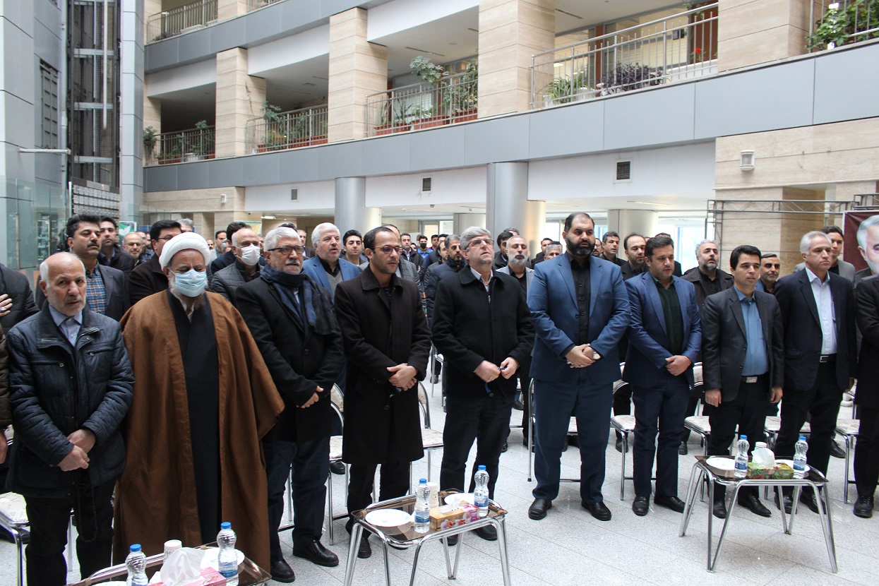 گرامیداشت سومین سالگرد شهادت سردار شهید حاج قاسم سلیمانی در شرکت برق منطقه ای آذربایجان