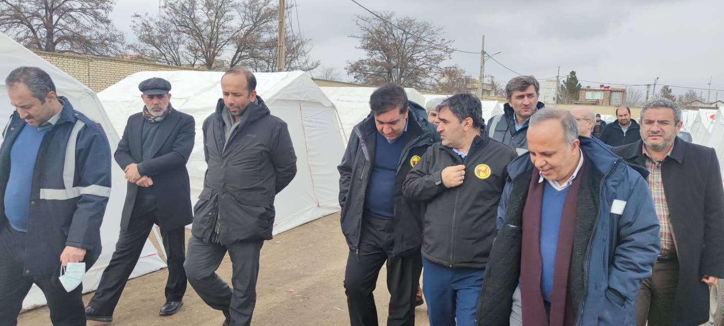 بازدید میدانی مدیرعامل شرکت توانیر از وضعیت برق رسانی به مناطق زلزله زده خوی