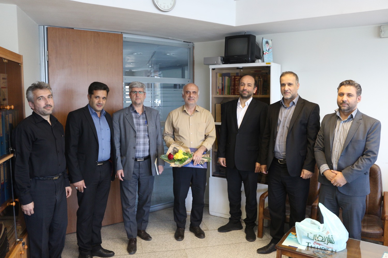 به مناسبت روز بازگشت آزادگان به میهن اسلامی