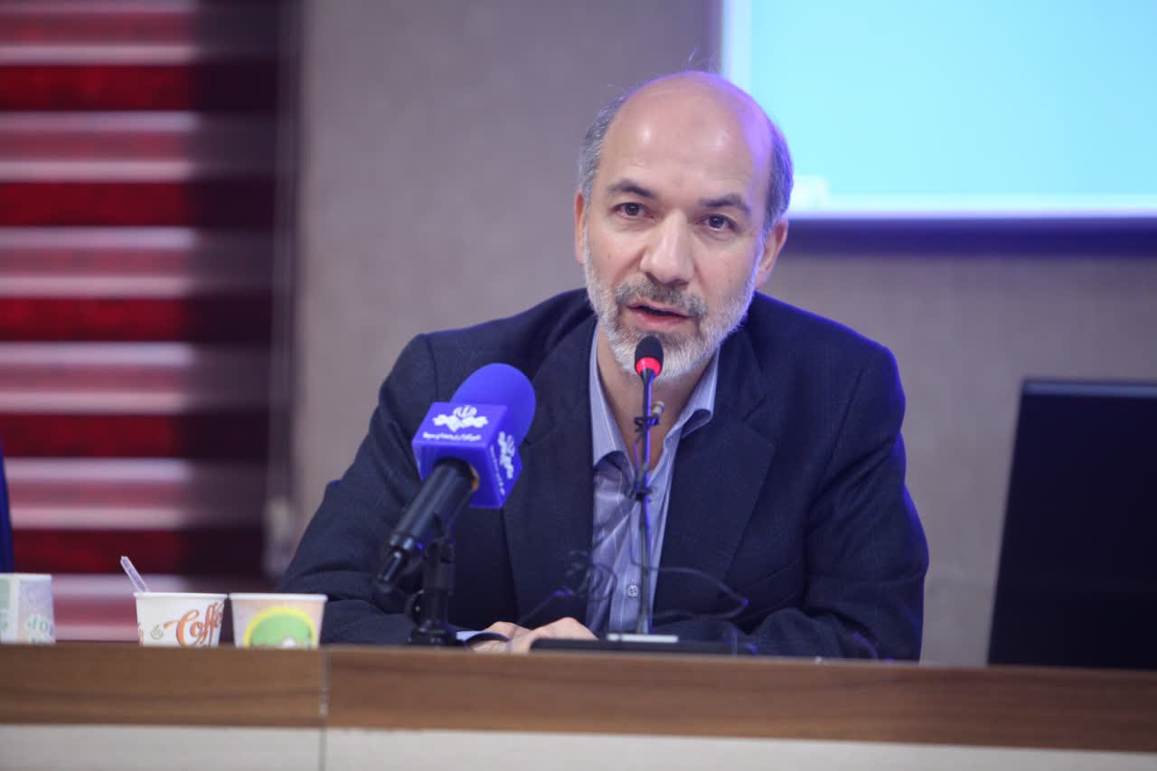 وزیر نیرو در جمع مدیران شرکت‌های توزیع و برق منطقه‌ای: