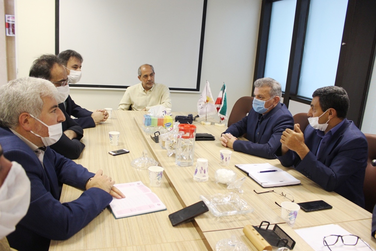 جلسه مسئولین بیمه دانا و شرکت برق منطقه ای آذربایجان