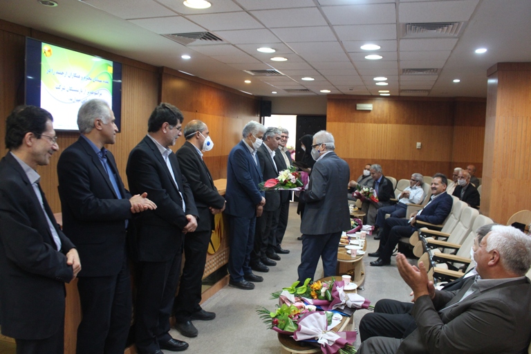 مراسم تقدیر از بازنشستگان استان آذربایجان شرقی