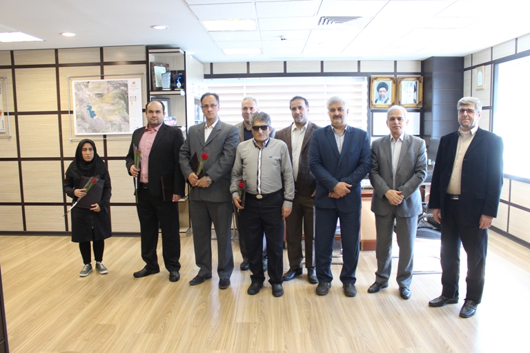 تجلیل از همکاران روشندل شرکت