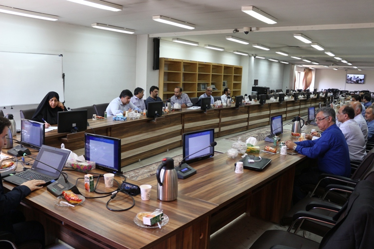 توسعه ارتباط صنعت برق آذربایجان با دانشگاه ها