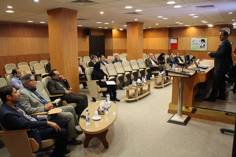 دوره آموزشی "اقتصاد مقاومتی" از دوره های بهبود مدیریت