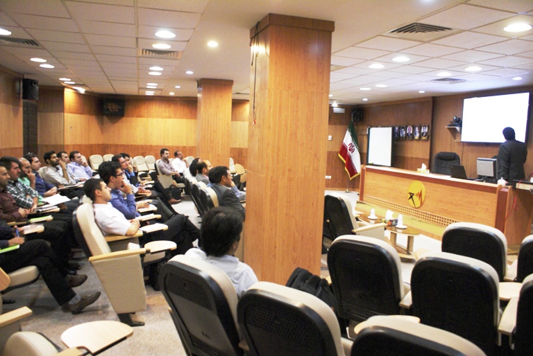 دوره آموزشی ایمنی در برق و اصول بهداشت محیط کار