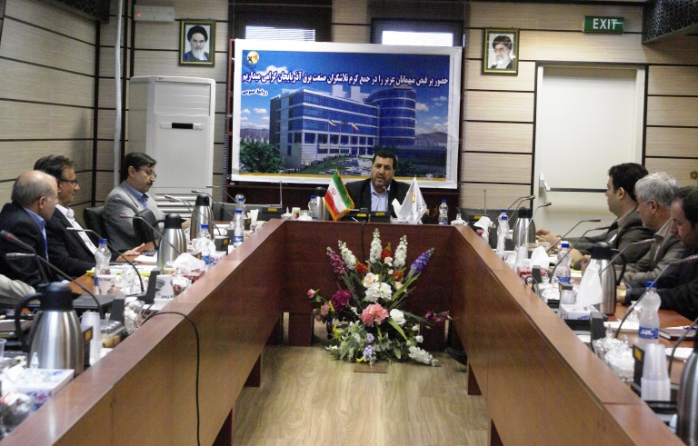 جلسه ارائه گزارش پروژه های مرتبط با کنترل و بهره بردای