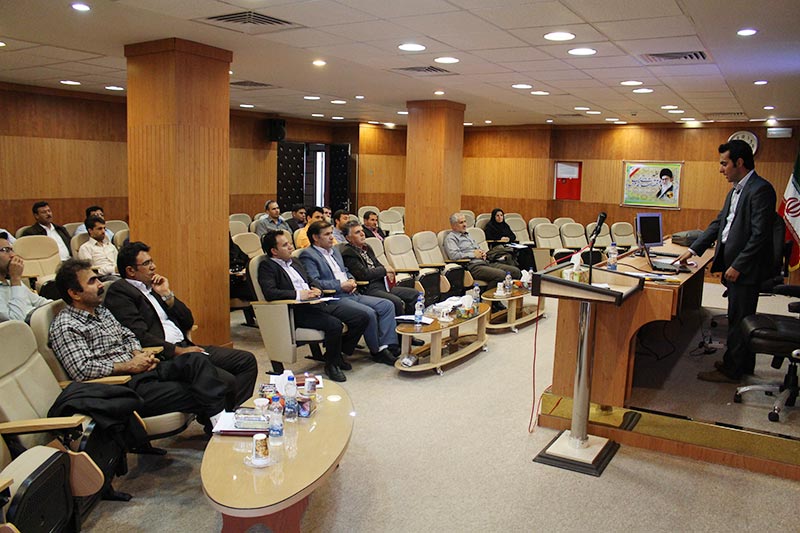 جلسه توجیهی بررسی یخ زدگی خطوط انتقال نیرو