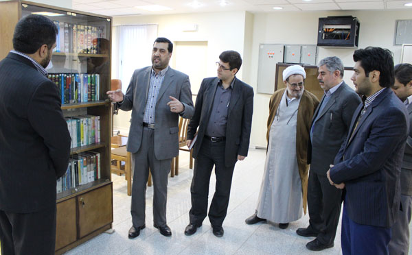 مدیرعامل برق آذربایجان در بازدید از پایگاه مقاومت شرکت : خدمت بی منت به مردم،فرهنگ بسیجی است