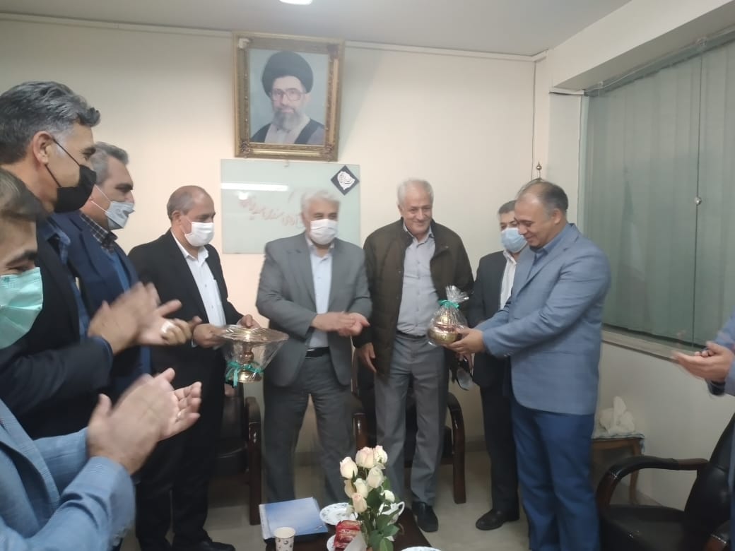 تقدیر از رئیس اتاق کنترل دیسپاچینگ منطقه