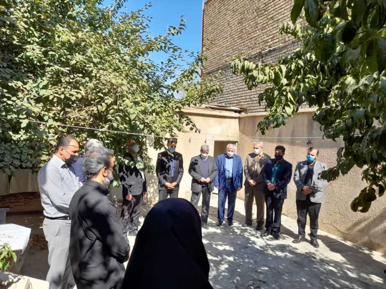 دیدار مدیرعامل با خانواده همکار شهید