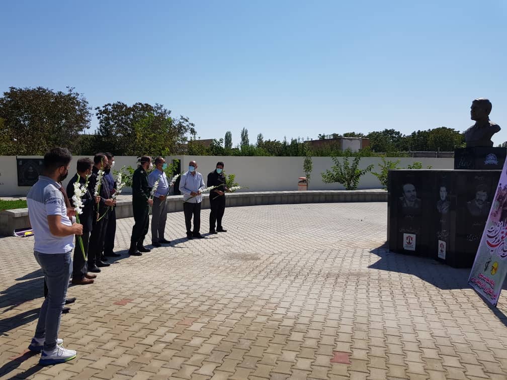 برگزاری مراسم غبار روبی مزار شهدا